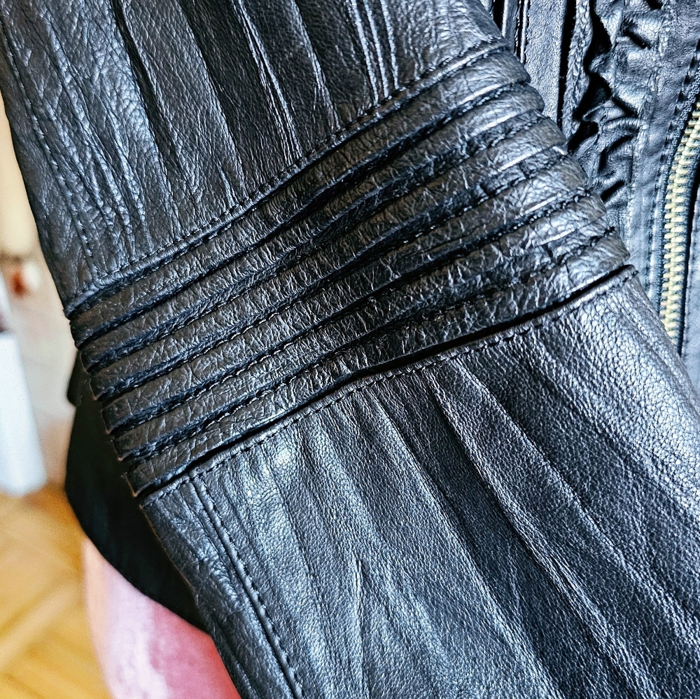 Danier Black Leather Bomber Jacket. Moto Jacket. - Picture 7 of 14